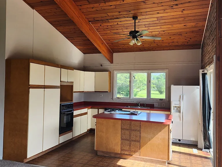 2437 River Rd #1 — Photo 9