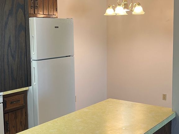 5th image of 1500 Pioneer Rd APT 201