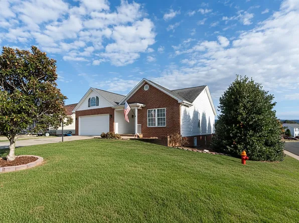 200 Bedford Rd, Waynesboro, VA 22980