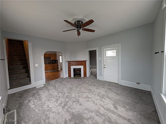 3rd image of 10143 Pleasant Rd