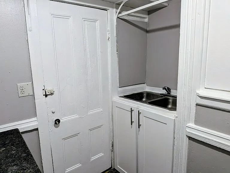 353 Ravine Ave — Photo 7