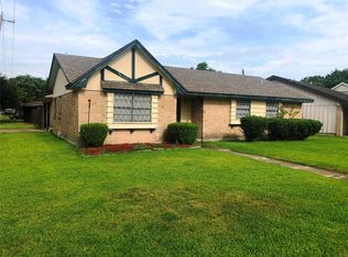 2301 Raspberry Ln, Pasadena, TX 77502