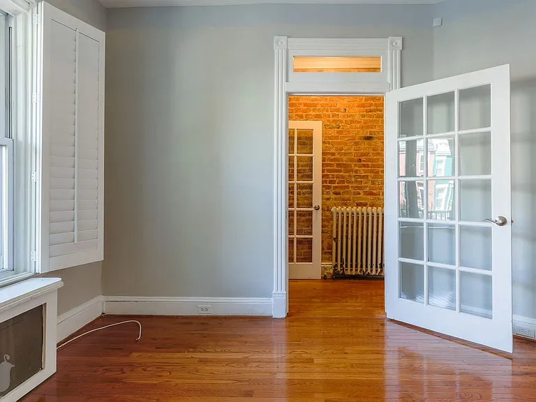 742 Harvard St NW — Photo 9