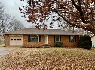 1001 N 14th Ave, Ozark, MO 65721