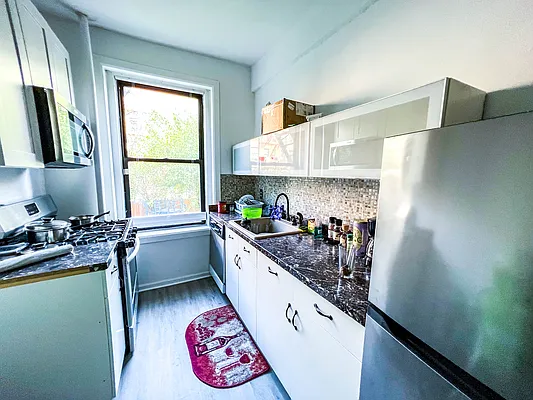 Rented by Voro New York | media 28