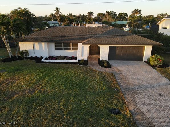 1041 N Waterway Dr