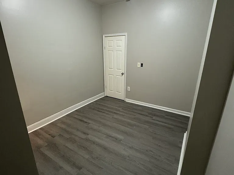 533 Franklin St #1 — Photo 6