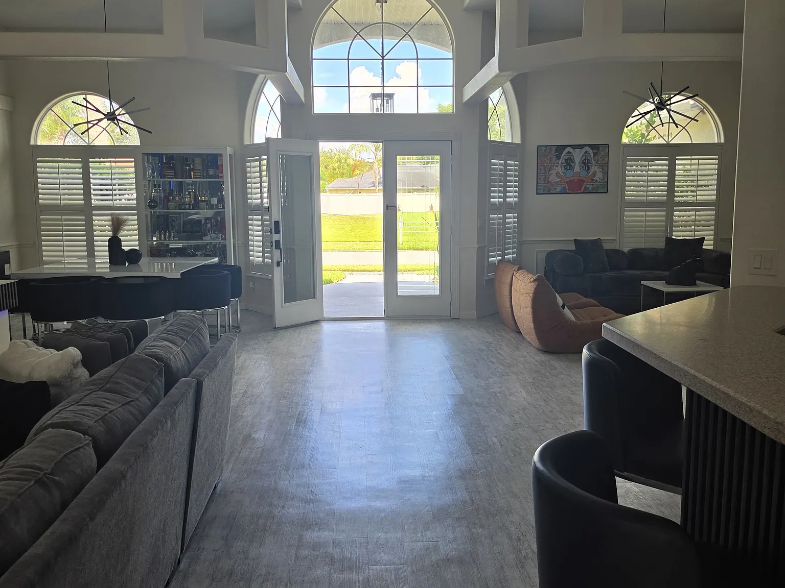 4 bed, 2601 sqft, $4,700 — Photo 3