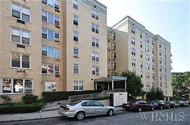 Sold by Re/Max In The City | media 31