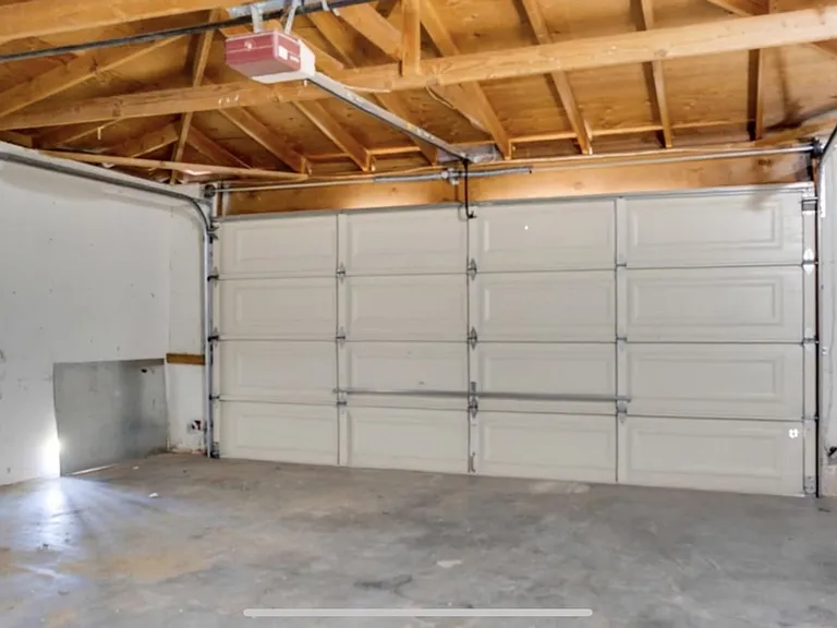 7360 Goleta Ave — Photo 11