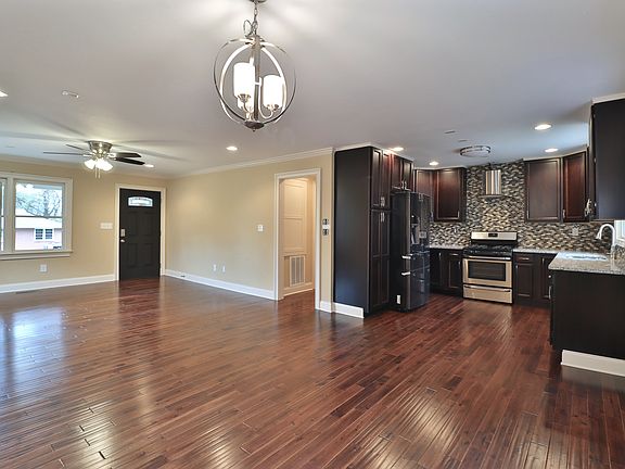 4th image of 531 Kennesaw Dr SE