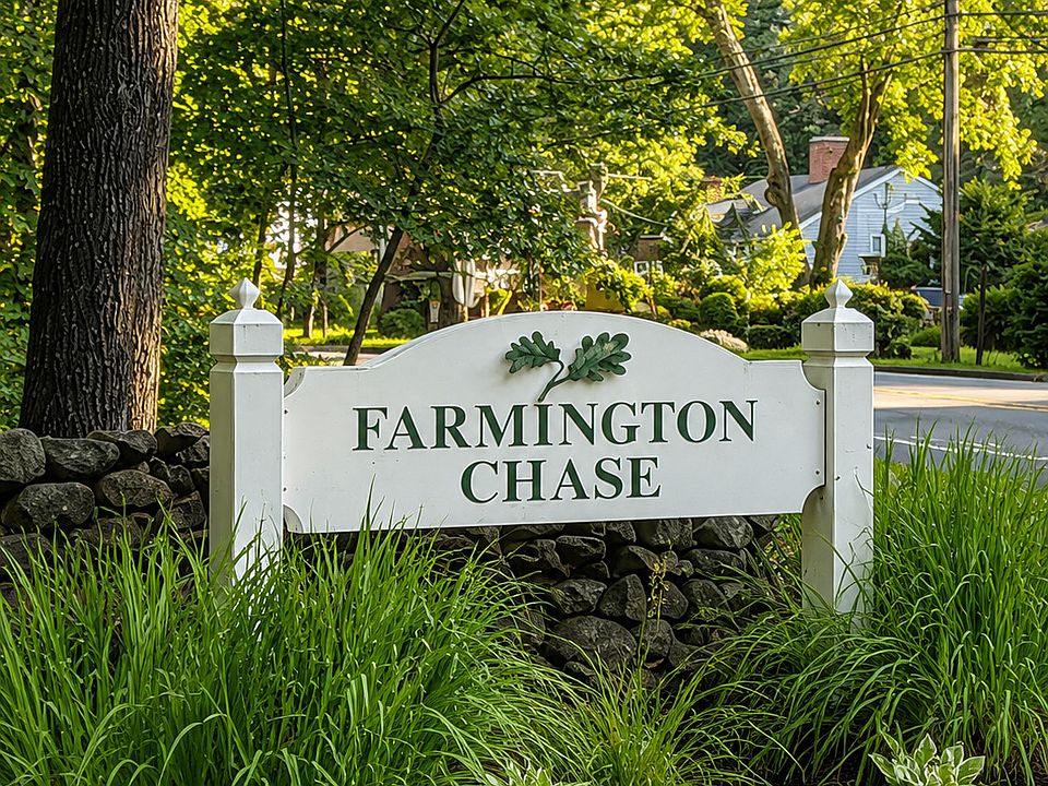 1st image of 5 Farmington Chase Crescent