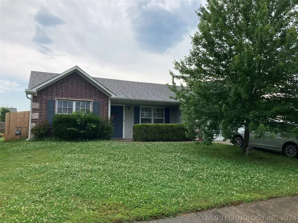 2201 N Chambers Ter, Claremore, OK 74017