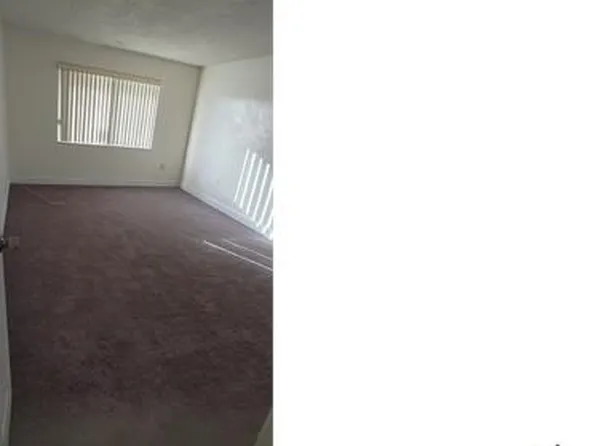 505 NW 177th St, Miami, FL