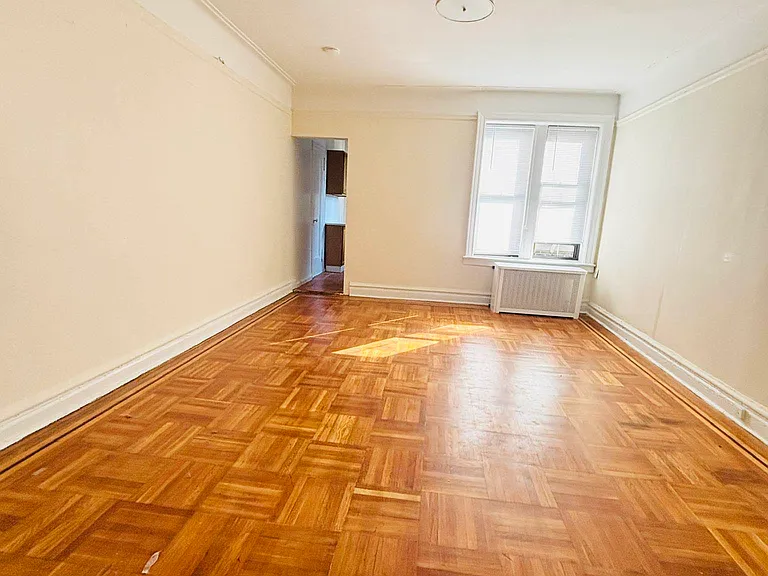 1793 Riverside Dr #6E — Photo 4