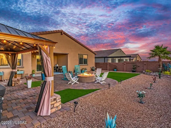 485 N White Clover Ln, Sahuarita, AZ 85629
