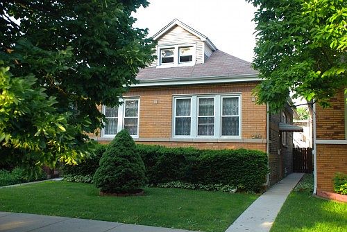 1st image of 2845 N McVicker Ave