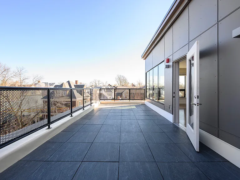 455 Harvard St #204 — Photo 15