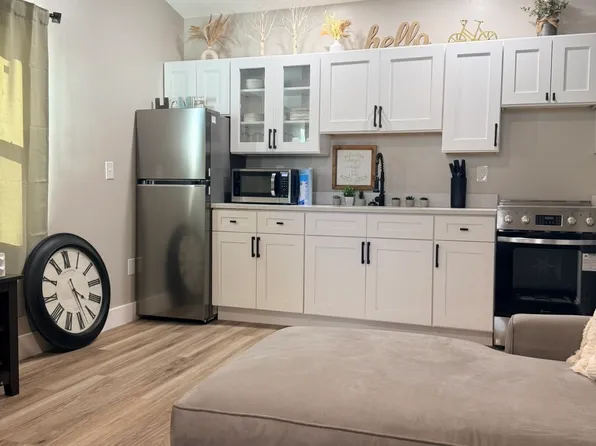 1001 Briarwood Rd #2, Brandon, FL 33511