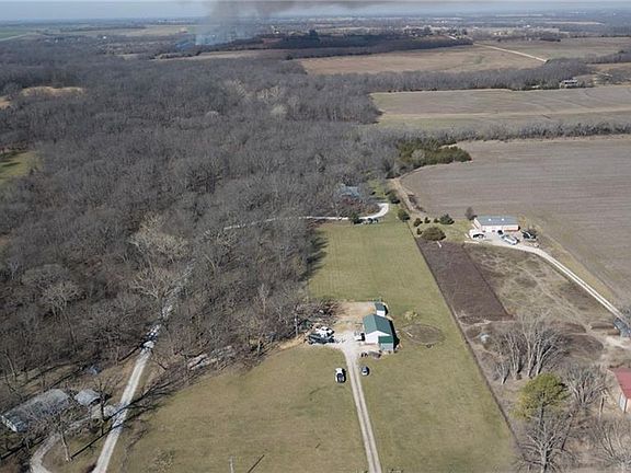 5th image of 26552 Waverly Rd