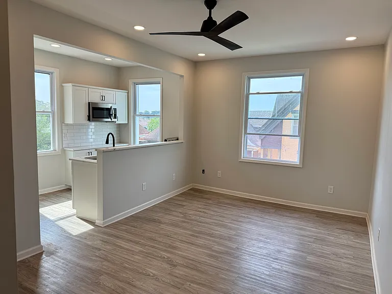 316 Bailey Ave — Photo 1