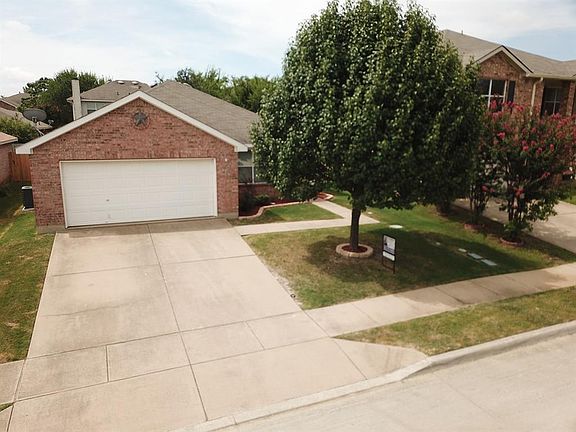 2nd image of 4908 Meadow Trails Dr