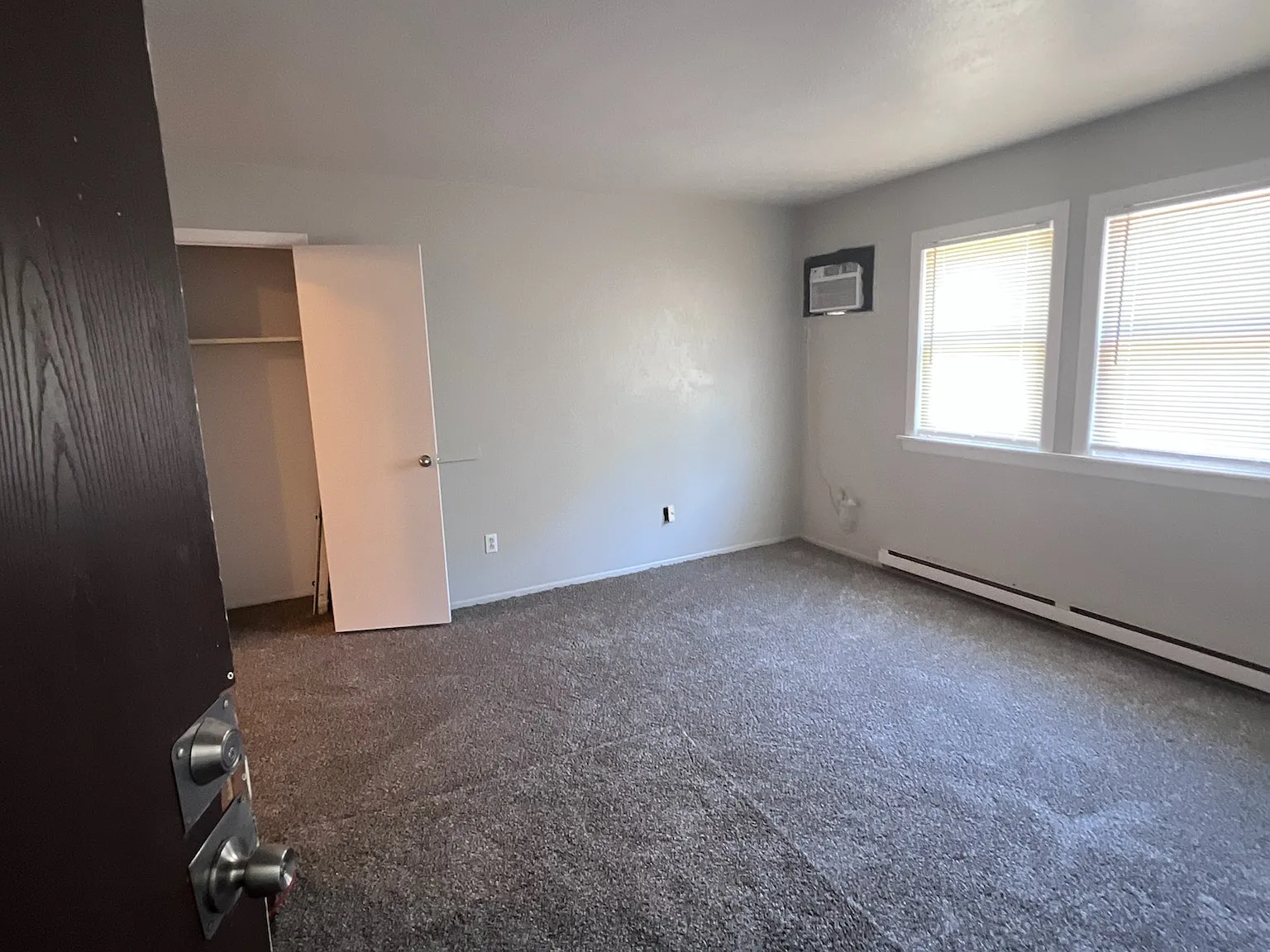 2 bed, 800 sqft, $800 — Photo 2