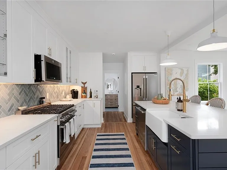 69 Connection St — Photo 18