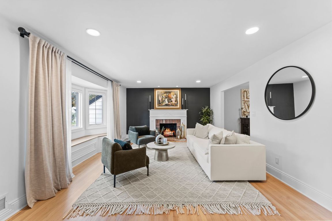 next background image