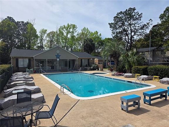 3rd image of 6701 Dickens Ferry Rd APT 91