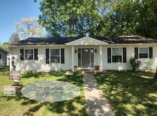 1021 S 18th St, Chesterton, IN 46304