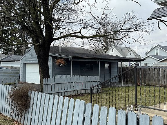 2nd image of 216 Orange St