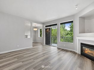 10825 SE 200th St APT C202, Kent, WA 98031