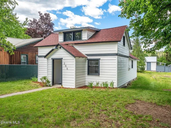 206 N 2nd St, Osburn, ID 83849