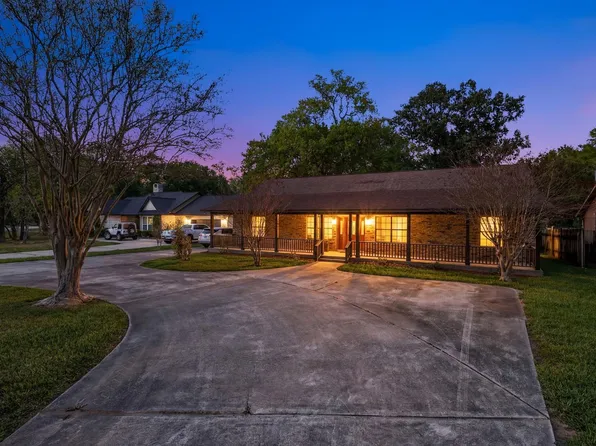 6214 Bayou Blvd, Baytown, TX 77521