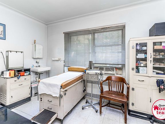 5th image of 3524 78th St Ste 14B