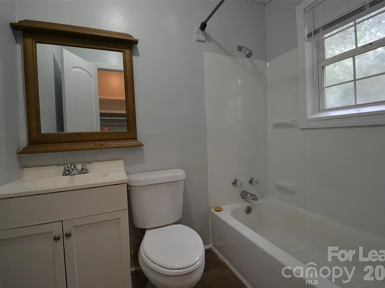 1009 Plymouth St #A — Photo 7