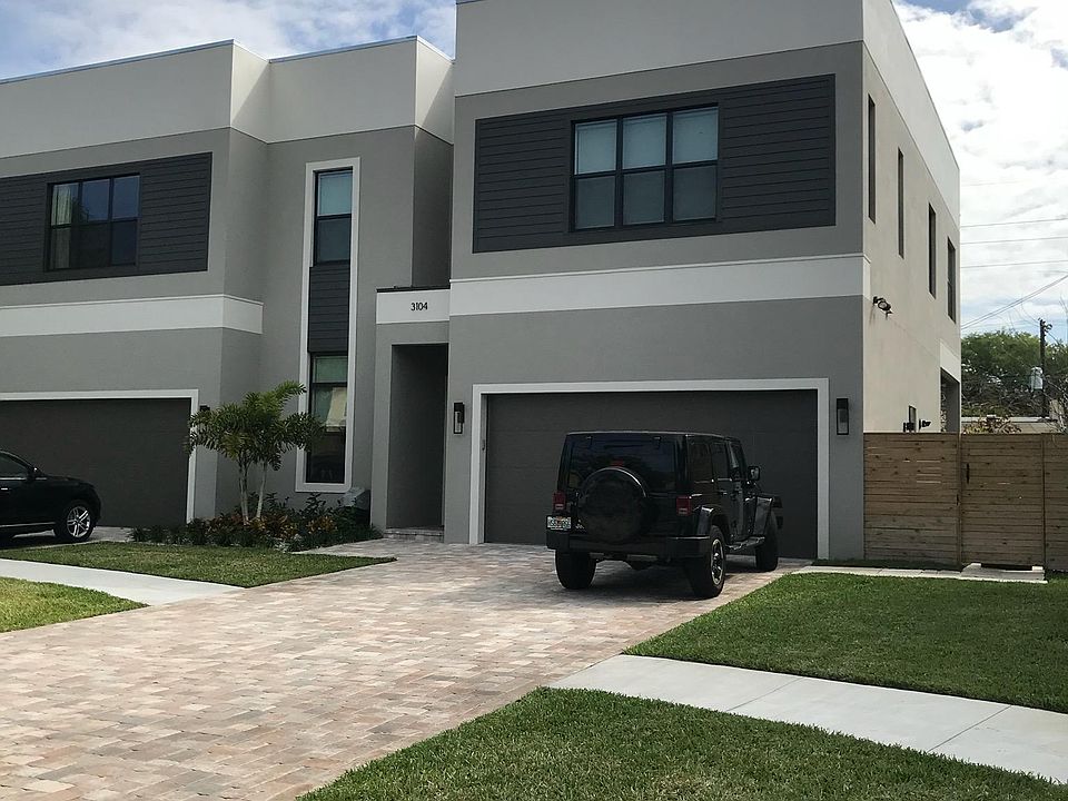 1st image of 3104 S Julia Cir