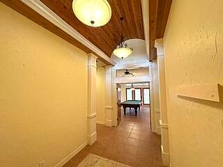 4th image of 3765 Encino Dr