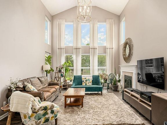 5th image of 50 Sanderling Ave