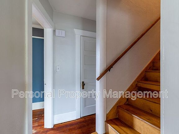 3rd image of 1701 Franklin St