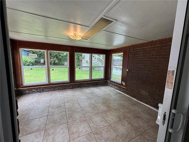 1054 Gallen Ct — Photo 28
