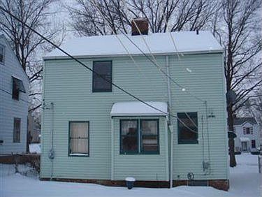 2nd image of 17507 Walden Ave