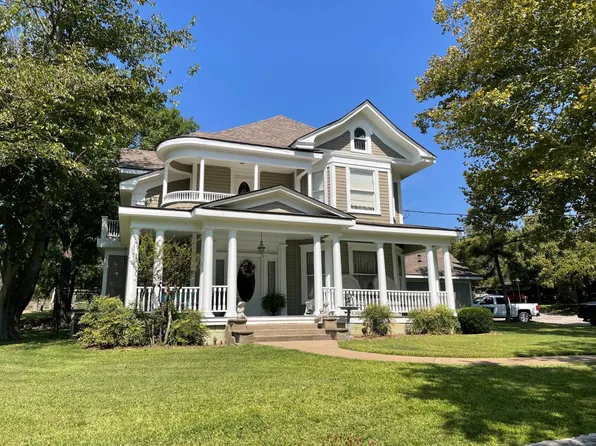 106 W Whitney St, Hamilton, TX 76531