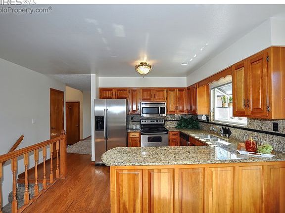 5th image of 1001 43rd Ave Unit 28