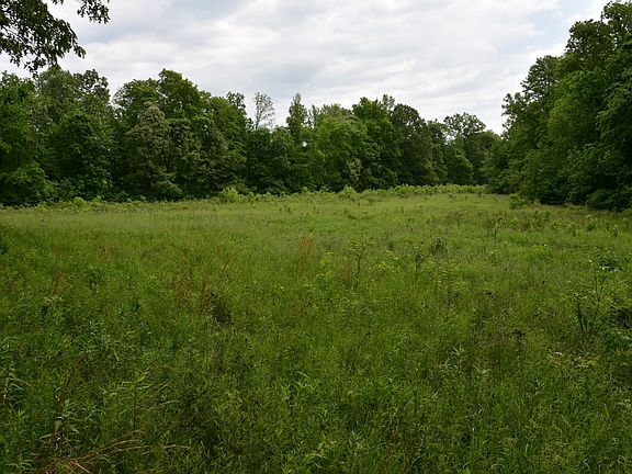 5th image of 630 Pioneer Ln