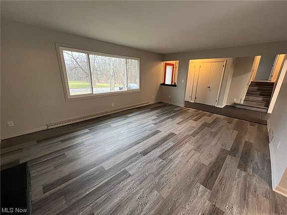 3rd image of 2100 S Schenley Ave