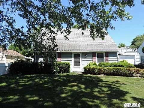 1st image of 665 Lowell St