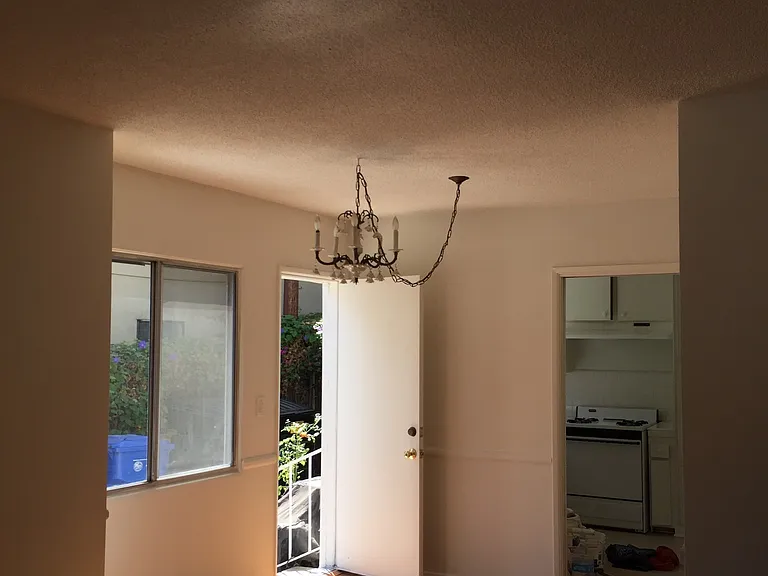 801 S Sherbourne Dr #3 — Photo 6