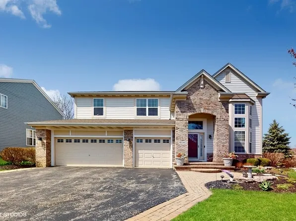 18738 W Westwood Pl, Lake Villa, IL 60046